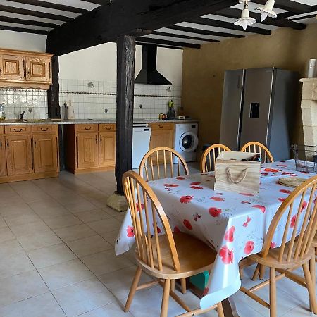 Maison Entre Dordogne Et Gironde Avec Piscine Minzac Exterior foto