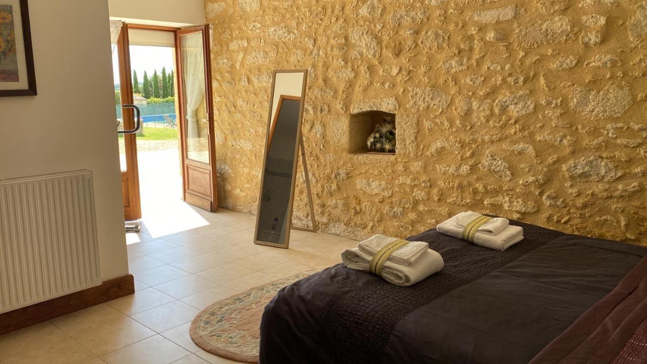 Maison Entre Dordogne Et Gironde Avec Piscine Minzac Exterior foto