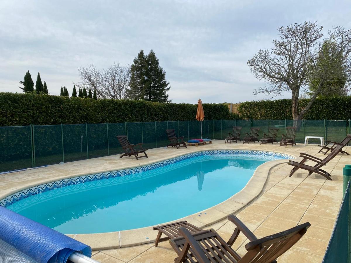 Maison Entre Dordogne Et Gironde Avec Piscine Minzac Exterior foto